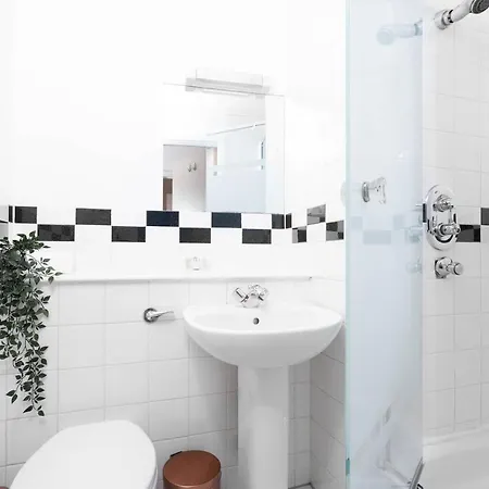 Centre - Two Bedroom - Juliet Balcony - Secure Parking - Wifi - Smart Tv Birmingham